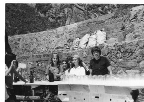 1977